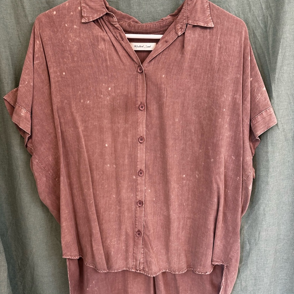 Women's Mauve Button-Up Top